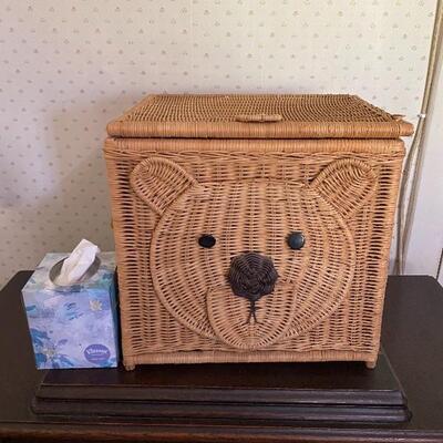Wicker Cube Bear Face Lidded Basket 