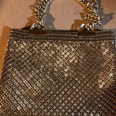 P146: Whiting & Davis Vintage Gold Mesh Handbag