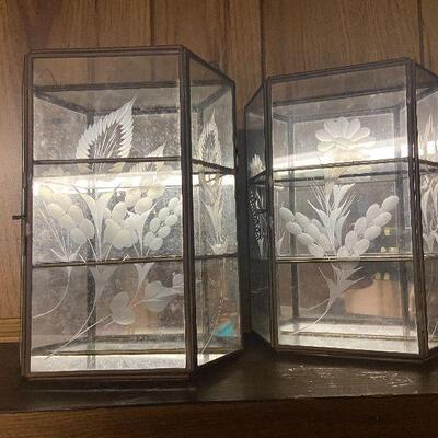 CL68: Small Hanging Mirrored Display Cases