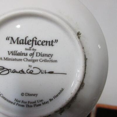 Lot 57 - Villains Of Disney Miniature Charger Collection Plates - By White