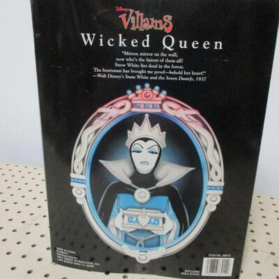 Lot 66 - Disney Villains Wicked Queen Snow White Collectible Doll