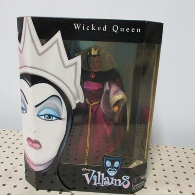 Lot 66 - Disney Villains Wicked Queen Snow White Collectible Doll