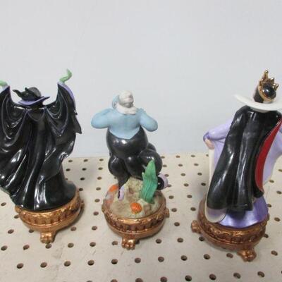 Lot 77 - Disney Villains Figurines 