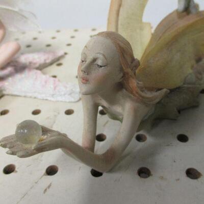 Lot 87 - Fairy Figurines 