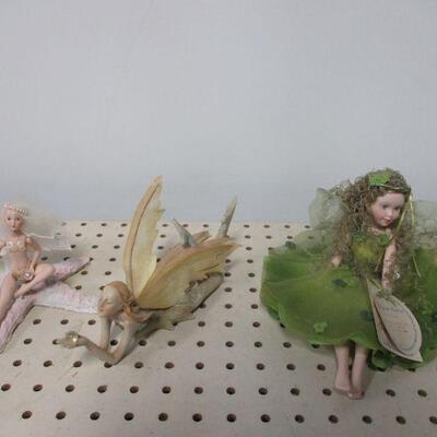 Lot 87 - Fairy Figurines 