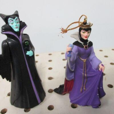 Lot 90 - Disney Shoe Ornament - Maleficent & Figurines 