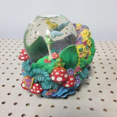 Lot 98 - Disney Tinkerbell Musical Box Snow Globe YOU CAN FLY Figurine