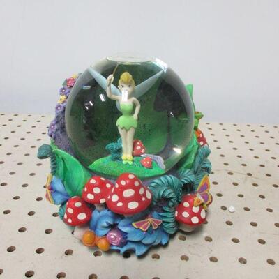 Lot 98 - Disney Tinkerbell Musical Box Snow Globe YOU CAN FLY Figurine