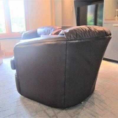 Leather swivel/roll chairs