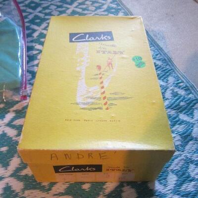 Clarks Italien white leather shoes