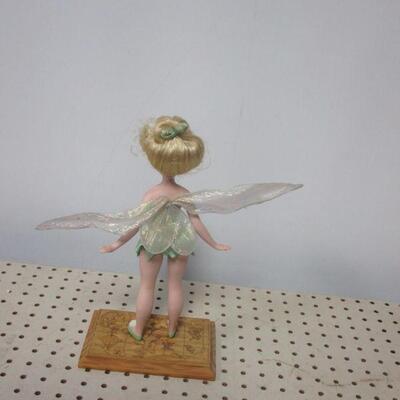 Lot 117 - Tinker Bell Figurine 
