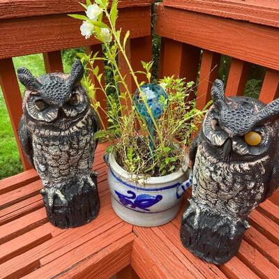 D4:  Owls and Planter