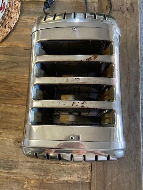 Dualit 4-Slice Chrome Toaster