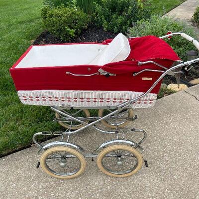 G114: Vintage Perry Pram Baby Carriage