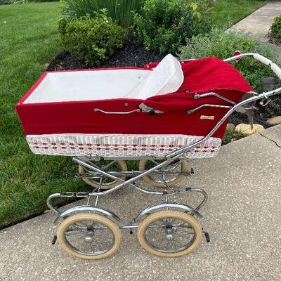 G114: Vintage Perry Pram Baby Carriage