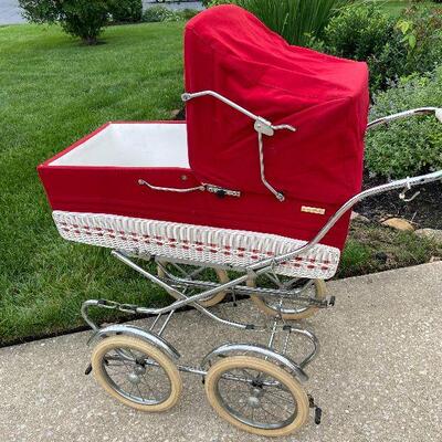 G114: Vintage Perry Pram Baby Carriage