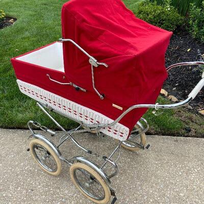 G114: Vintage Perry Pram Baby Carriage
