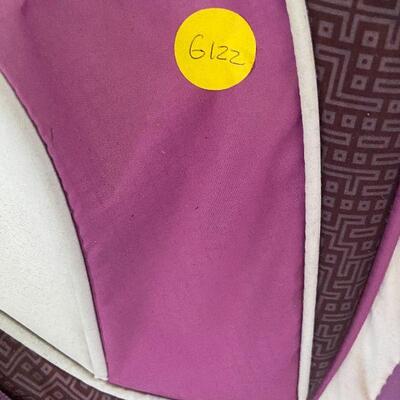 G122: Women's Golf Cart and Clubs