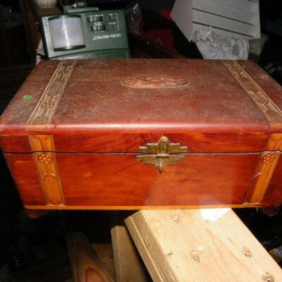 Vintage WW2 Treasure chest 12in x 8 x 3. 