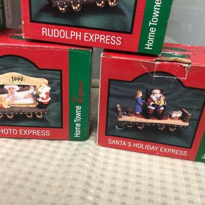 Set of 7 Christmas Train Cars