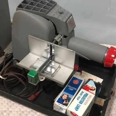 Vintage AO 300 Slide Projector