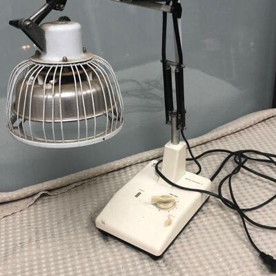 Mineral Infrared T Heat Therapy Lamp