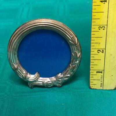 Small picture frames