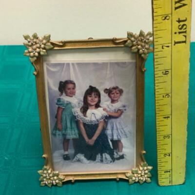 Small picture frames