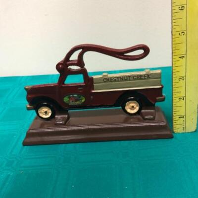 Chestnut Creek Farm Truck Nutcracker 