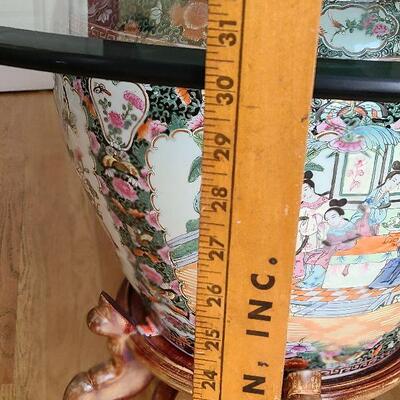 K7: Glass Table on Large Fish Bowl and Stand