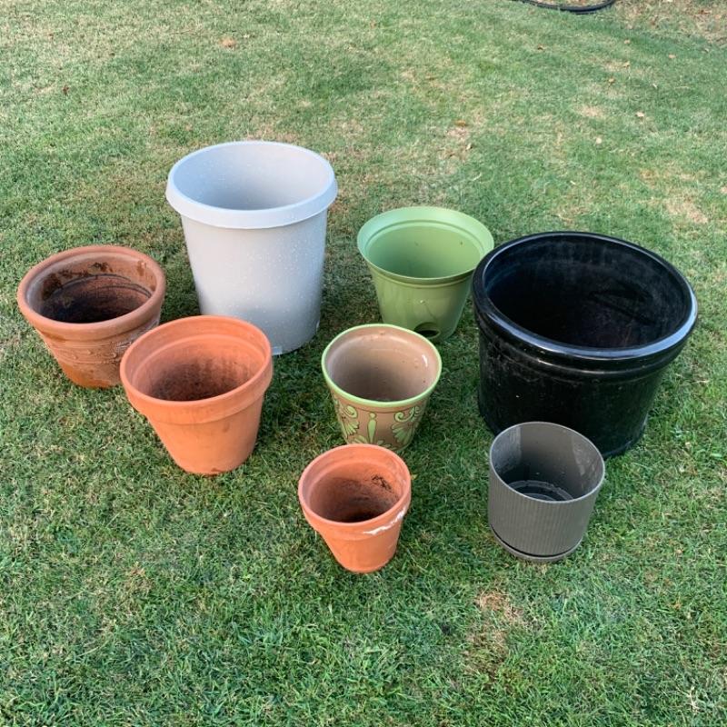 Lot 83 - Garden Pots Patio Planters | EstateSales.org