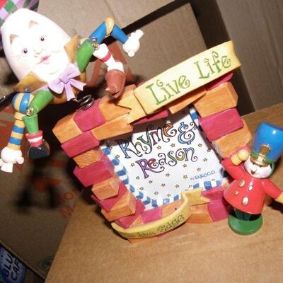 " Vintage Rhyme & Reason Photo holder".