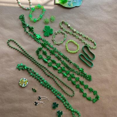St Patrickâ€™s Day jewelry Marduk GrÃ¡s Holiday bead lot 