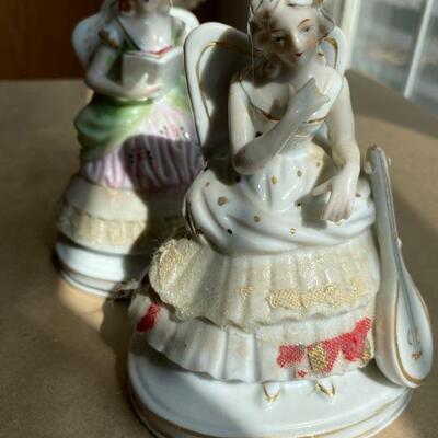 Pair of porcelain ladies 