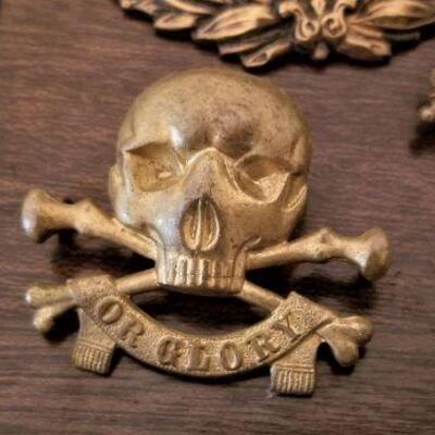 Lot #168  MILITARIA Lot - Vintage/Antique British Army Badges