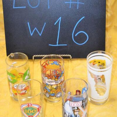 Lot#16 Five Vintage Collectible McDonalds glasses (Star Wars, Peanuts, Muppets, Phillies, Florida)