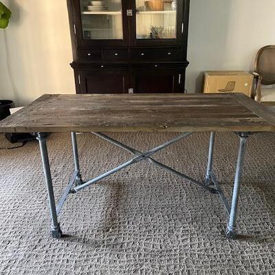 RESTORATION HARDWARE FLATIRON DINING TABLE SEATS 4