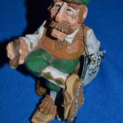 Lot#17 Two David Frykman Figurines