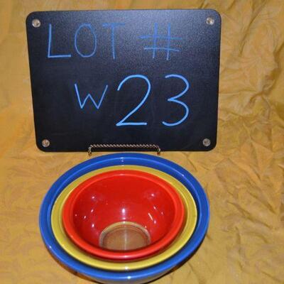Lot#23 Colorful Vintage Pyrex Nesting Bowls