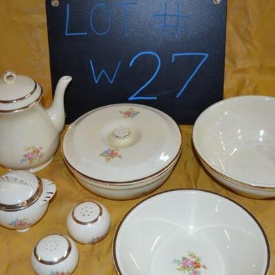 Lot#27 Pattern City Pottery Lot