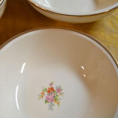 Lot#27 Pattern City Pottery Lot