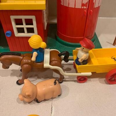 Vintage fisher price barn and farm animals