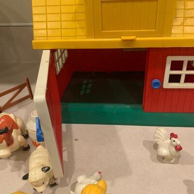 Vintage fisher price barn and farm animals