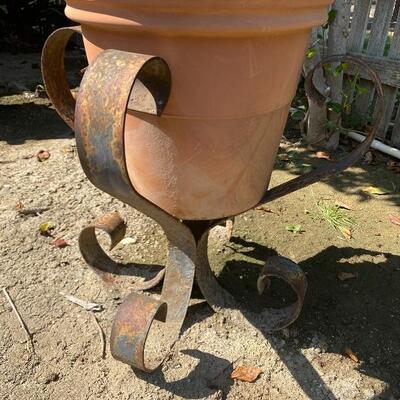 Two Scroll Metal Plant Stand Pot 