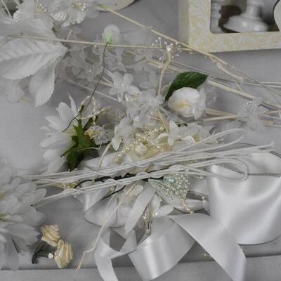 White Ribbon & Floral Items in Green Bin (3 gallons)
