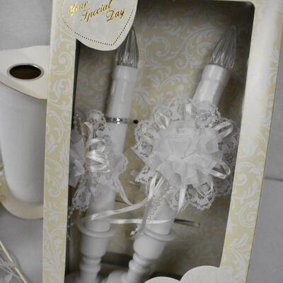 White Ribbon & Floral Items in Green Bin (3 gallons)