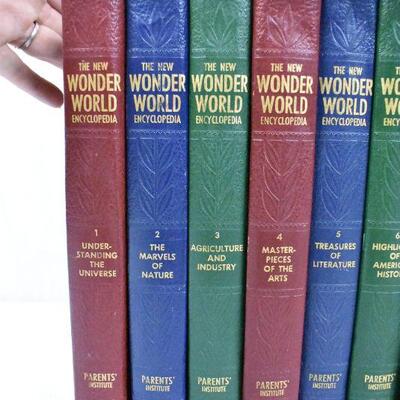 10 pc Hardcover "The New Wonder World Encyclopedia", Vintage 1960