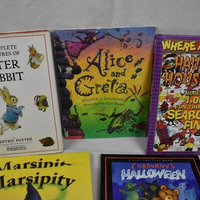 10 pc Kids Books: 6 Halloween, 3 Valentine's Day, 1 Easter