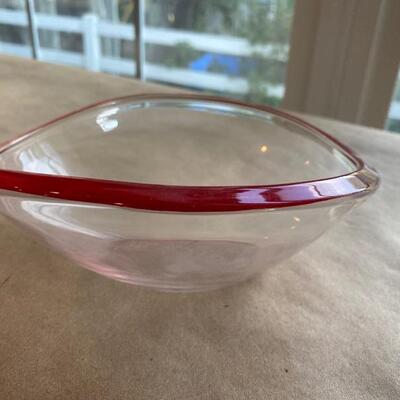 Heavy red bordered art glass bowl 