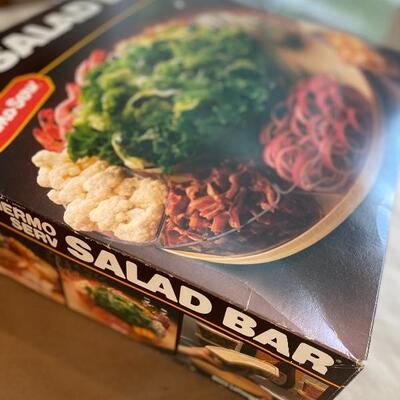 Thermoserve retro salad set new in box 